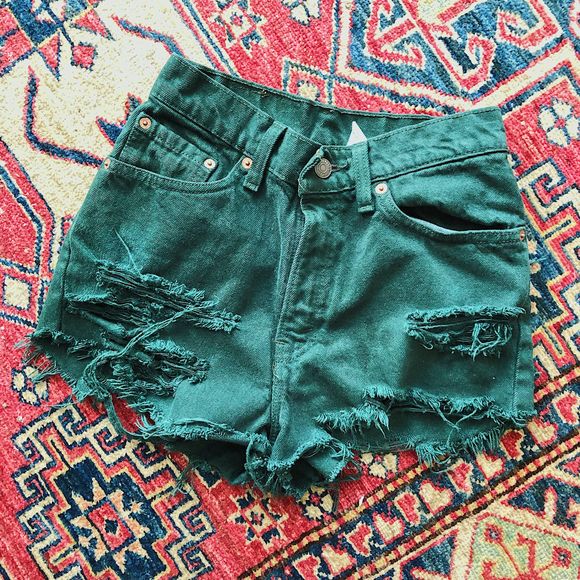 LEVI 512 VINTAGE HIGHWAISTED SHORTS - Picture 2 of 4